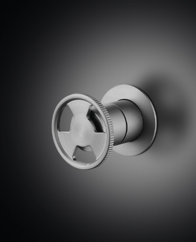 אינטרפוץ 3 דרך בונטון/אורבן מטרו סילבר מטאל