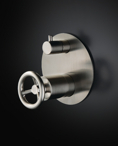 אינטרפוץ 4 דרך בונטון/אורבן רטרו מוברש