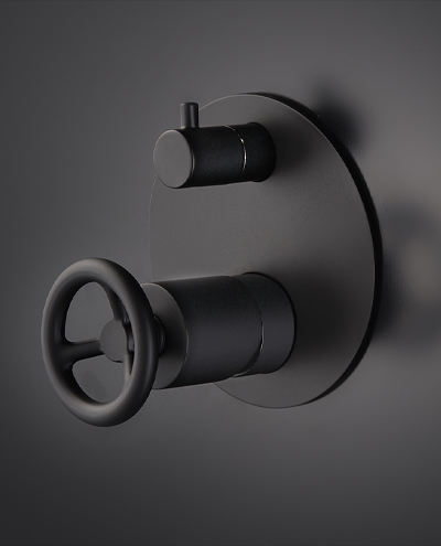 אינטרפוץ 4 דרך בונטון/אורבן רטרו שחור מט