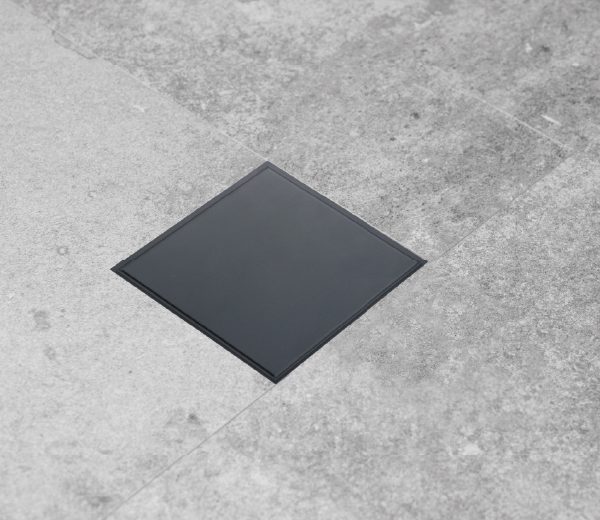 תעלת ניקוז זירו 15/15 בלאק מטאל